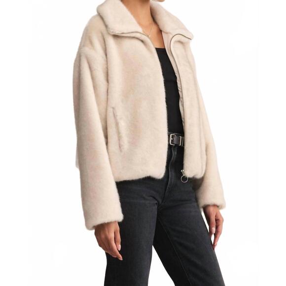 NEW Z SUPPLY amethyst faux fur jacket in crystal - Picture 5 of 7